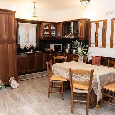 Vasilikí Sunshine Villa מראה חיצוני תמונה