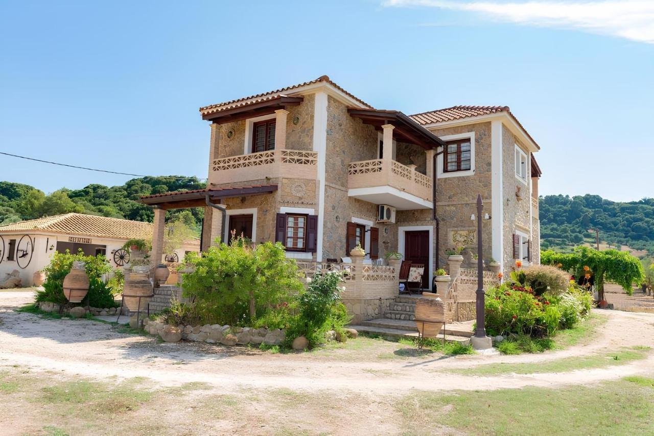 Vasilikí Sunshine Villa מראה חיצוני תמונה